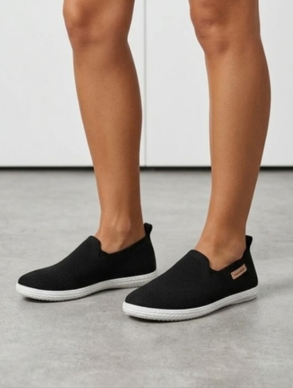 Tommy Bahama Breathable Textured Flats Black Women's 10
